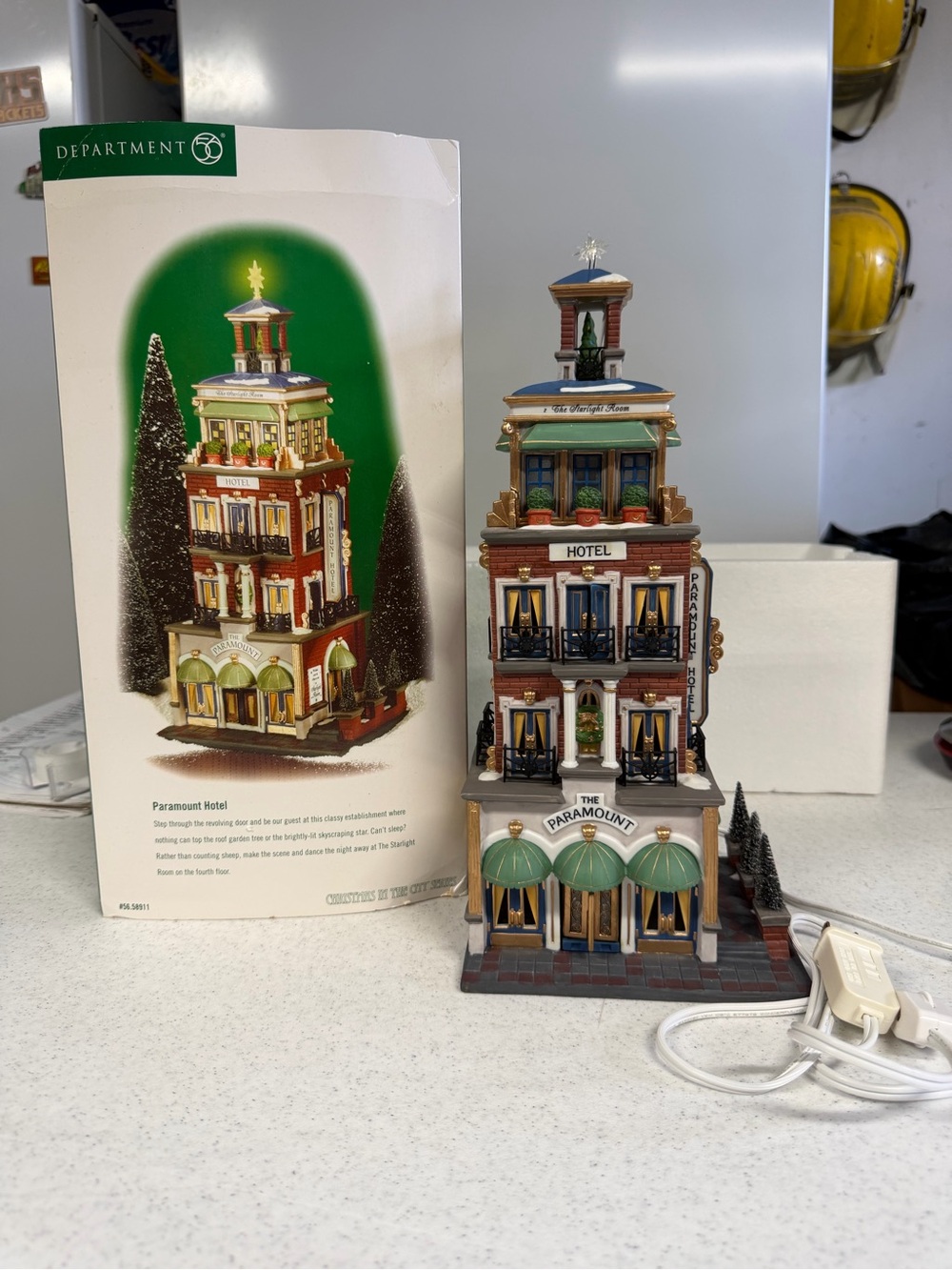 Department 56 Christmas In The City Series Paramount Hotel #58911